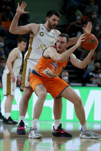 今天继续与 今天继续与